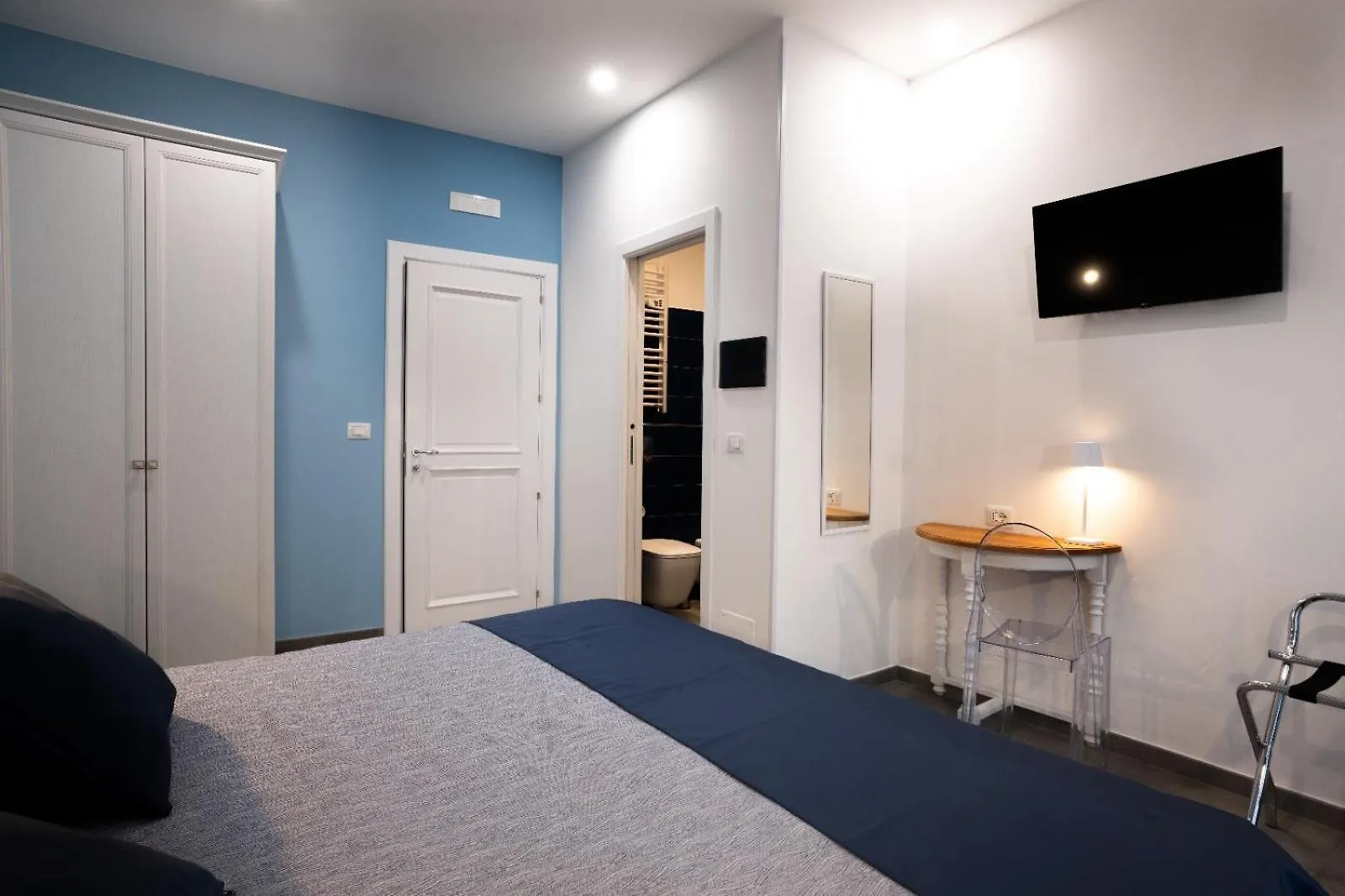 فندق مبيت وإفطار Blu Home Deluxe تاورمينا إيطاليا